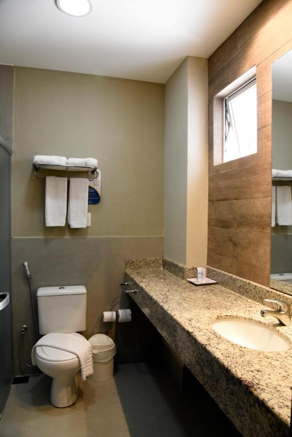 Golden Blue Hotel Λοντρίνα Εξωτερικό φωτογραφία