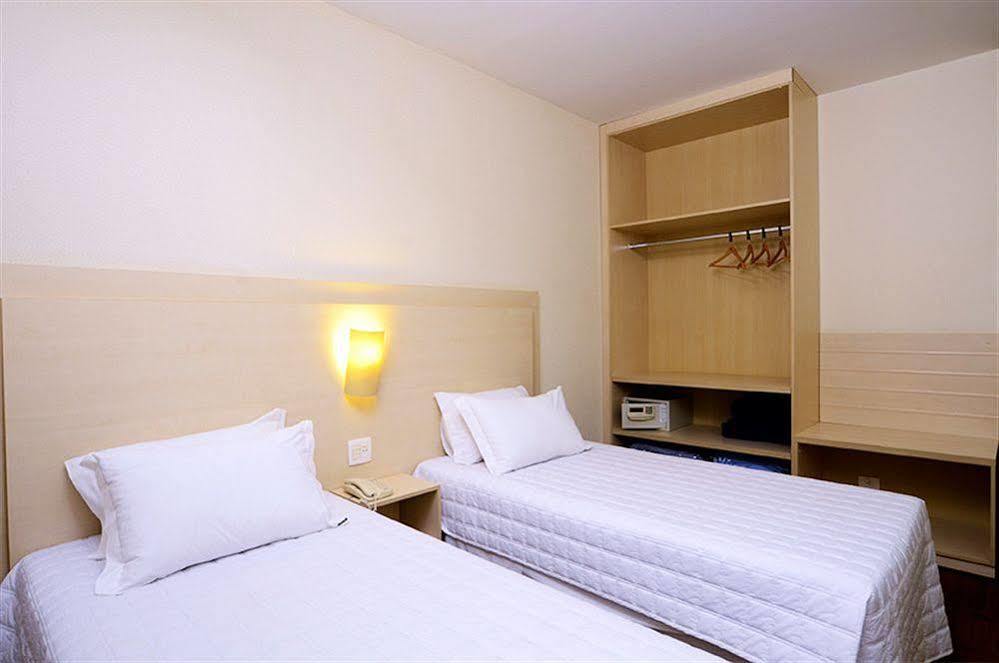 Golden Blue Hotel Λοντρίνα Εξωτερικό φωτογραφία